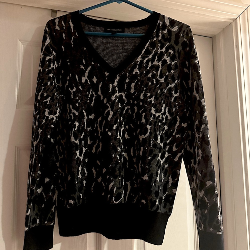 Banana sweater. Zebra print.
